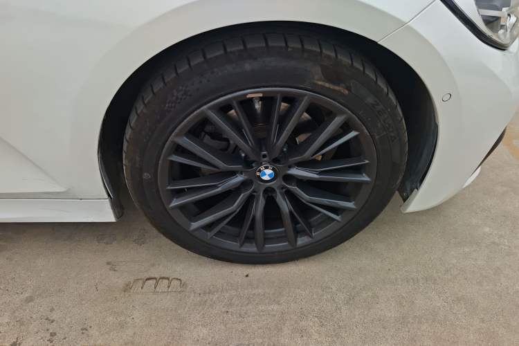 Used BMW 3 Series 2020 325Li M Sport Package Right Front Wheel Hub