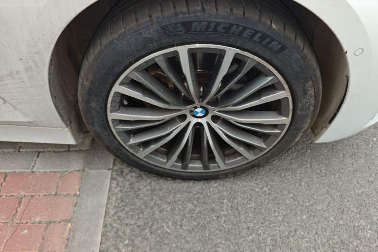 Used BMW 3 Series 2020 325Li First Edition Right Front Wheel Hub