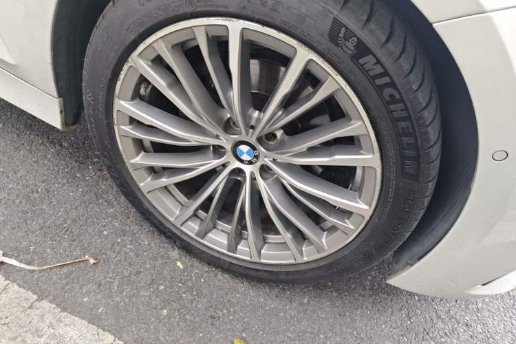 Used BMW 3 Series 2020 325Li First Edition Right Front Wheel Hub
