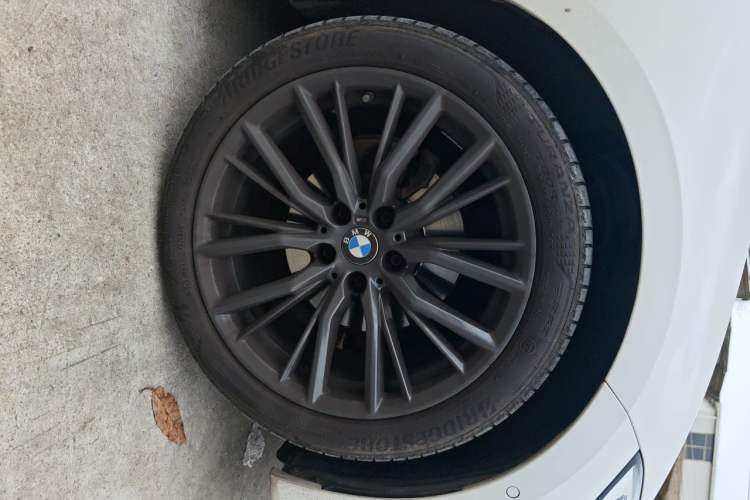 Used BMW 3 Series 2020 Facelifted 325Li M Sport Night Edition Package Right Front Wheel Hub