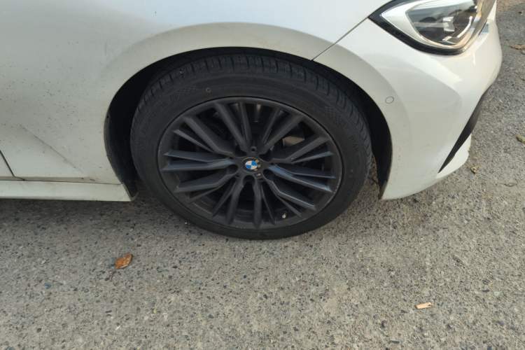 Used BMW 3 Series 2020 Facelifted 325Li M Sport Night Edition Package Right Front Wheel Hub