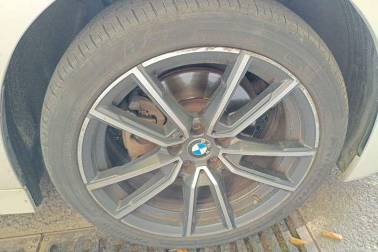 Used BMW 3 Series 2020 325Li M Sport Package Right Front Wheel Hub