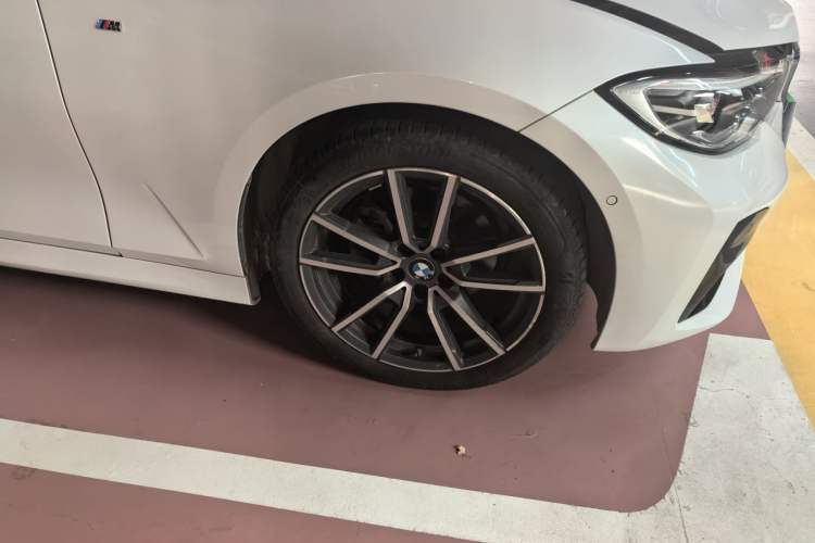 Used BMW 3 Series 2020 320Li M Sport Package Right Front Wheel Hub