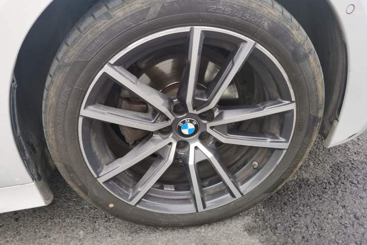 Used BMW 3 Series 2020 Restyled 325Li M Sport Package Right Front Wheel Hub