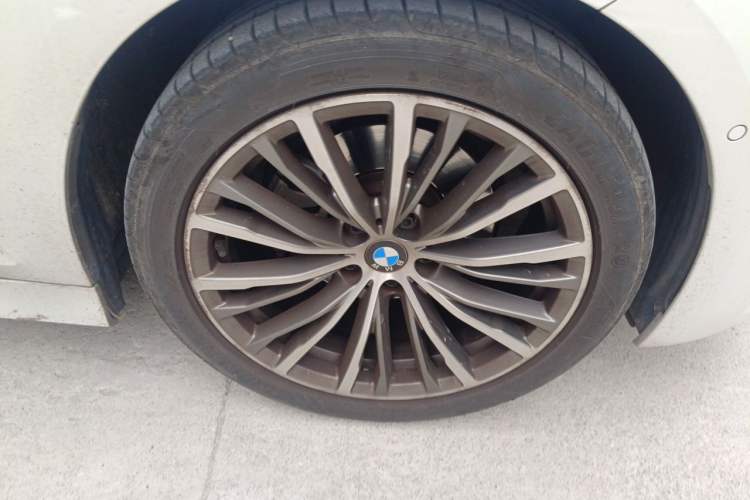 Used BMW 3 Series 2020 325Li First Edition Right Front Wheel Hub