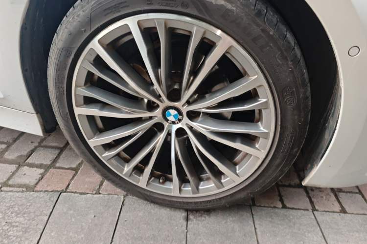 Used BMW 3 Series 2020 325Li First Edition Right Front Wheel Hub