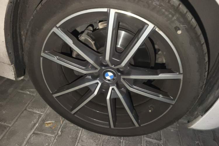 Used BMW 3 Series 2020 320Li M Sport Package Right Front Wheel Hub