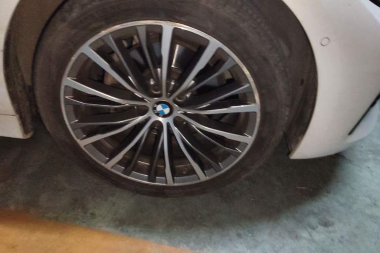 Used BMW 3 Series 2020 325Li First Edition Right Front Wheel Hub