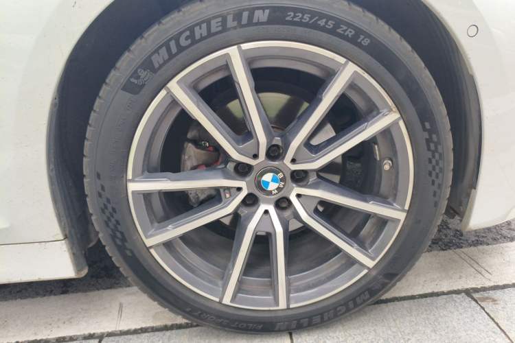 Used BMW 3 Series 2020 Restyled 325Li M Sport Package Right Front Wheel Hub