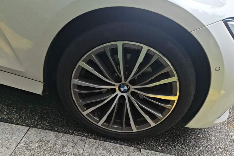 Used BMW 3 Series 2020 325Li First Edition Right Front Wheel Hub