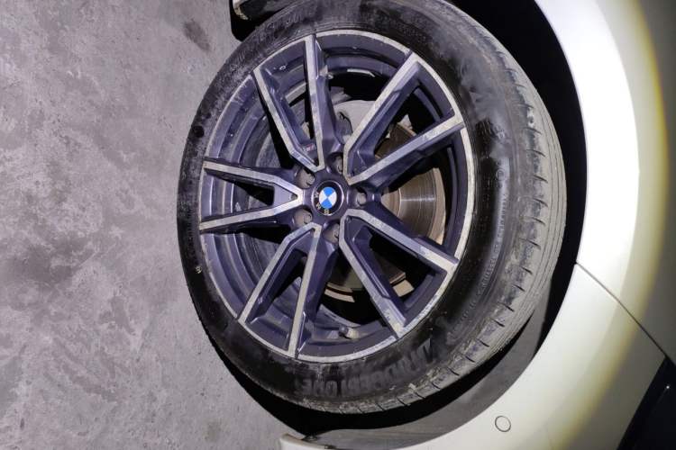 Used BMW 3 Series 2020 325Li M Sport Package Right Front Wheel Hub