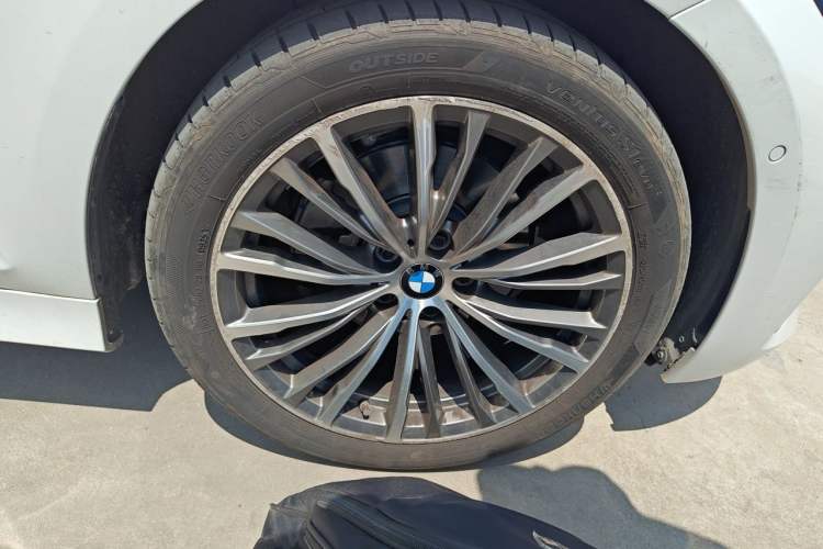 Used BMW 3 Series 2020 325Li First Edition Right Front Wheel Hub