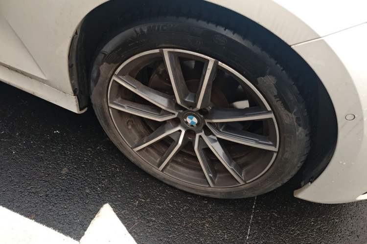 Used BMW 3 Series 2020 325i M Sport Package Right Front Wheel Hub
