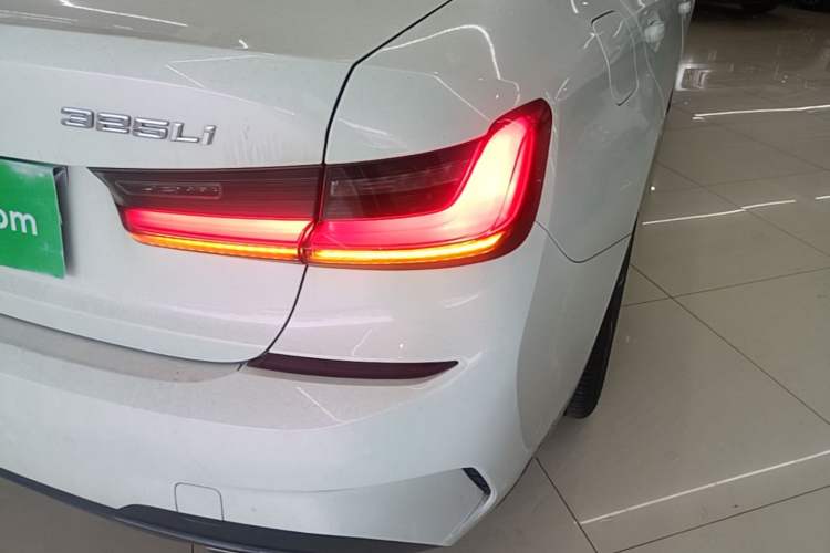 Used BMW 3 Series 2020 325Li M Sport Package Right Rear Taillight