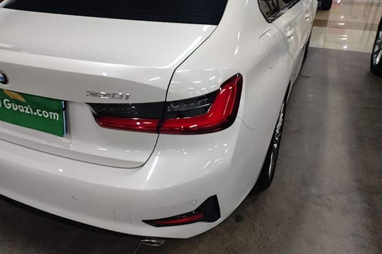 Used BMW 3 Series 2020 320i Sport Package Right Rear Taillight