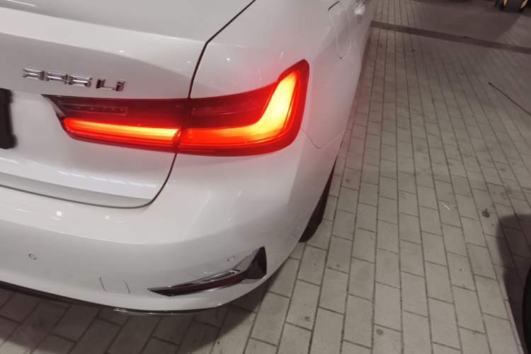 Used BMW 3 Series 2020 325Li First Edition Right Rear Taillight