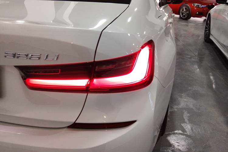 Used BMW 3 Series 2020 Restyled 325Li M Sport Package Right Rear Taillight
