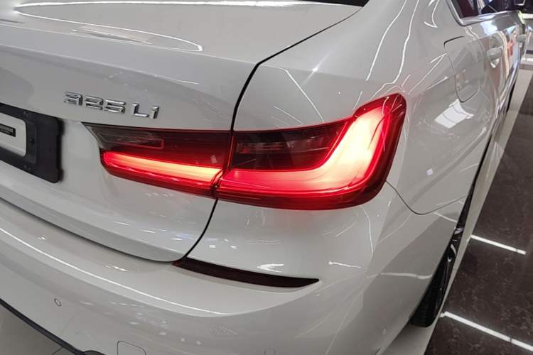 Used BMW 3 Series 2020 Restyled 325Li M Sport Package Right Rear Taillight