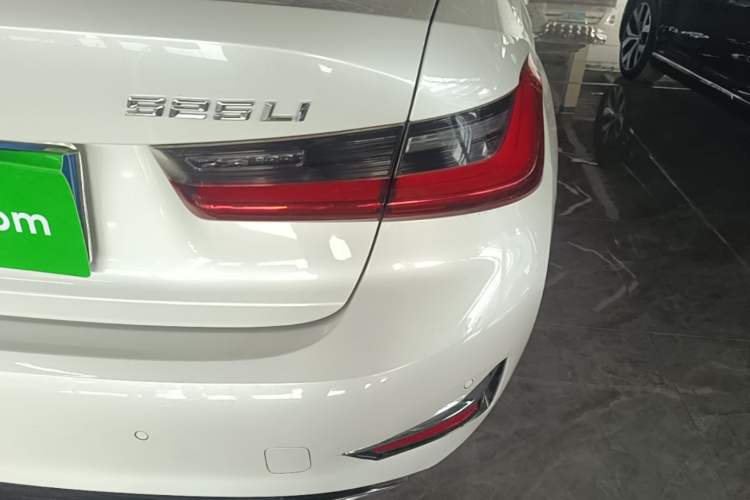 Used BMW 3 Series 2020 325Li First Edition Right Rear Taillight