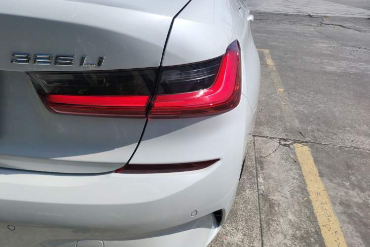 Used BMW 3 Series 2020 Restyled 325Li M Sport Package Right Rear Taillight