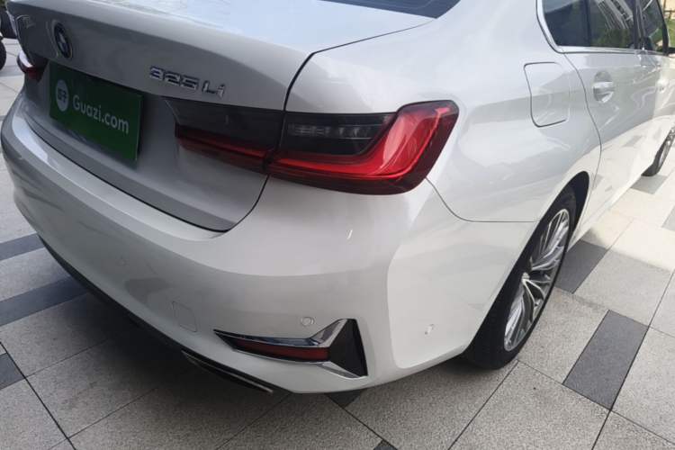 Used BMW 3 Series 2020 325Li First Edition Right Rear Taillight