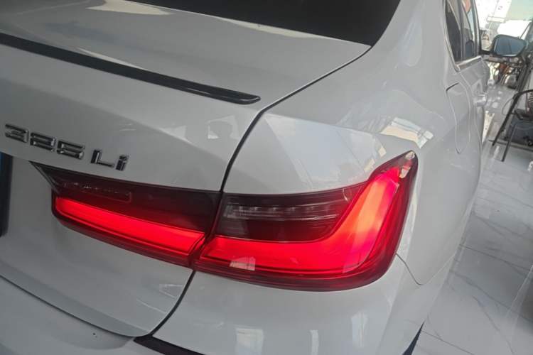 Used BMW 3 Series 2020 325Li M Sport Package Right Rear Taillight