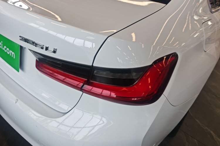 Used BMW 3 Series 2020 325Li First Edition Right Rear Taillight
