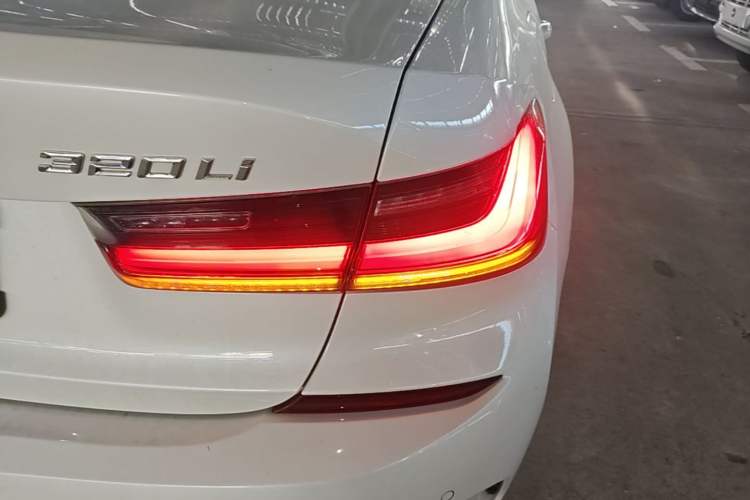 Used BMW 3 Series 2020 320Li M Sport Package Right Rear Taillight
