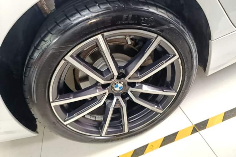 Used BMW 3 Series 2020 325Li M Sport Package Right Rear Wheel Hub
