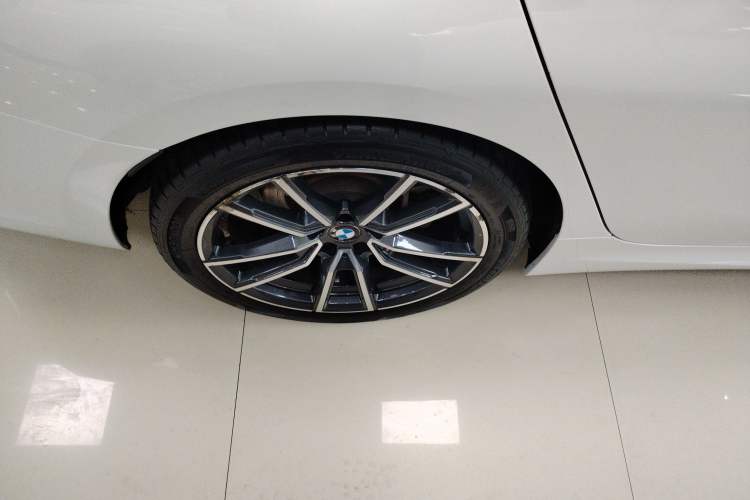 Used BMW 3 Series 2020 320Li M Sport Package Right Rear Wheel Hub