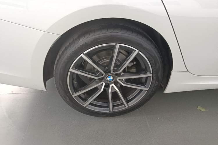 Used BMW 3 Series 2020 Restyled 325Li M Sport Package Right Rear Wheel Hub