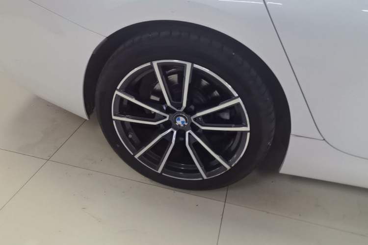 Used BMW 3 Series 2020 320Li M Sport Package Right Rear Wheel Hub