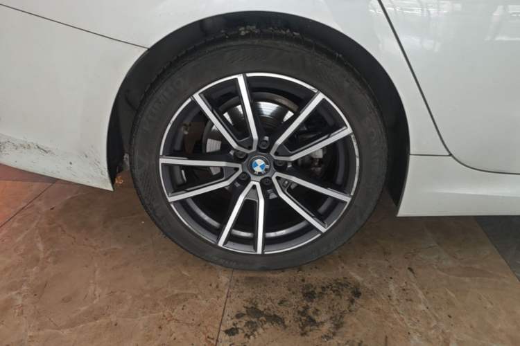 Used BMW 3 Series 2020 Restyled 325Li M Sport Package Right Rear Wheel Hub
