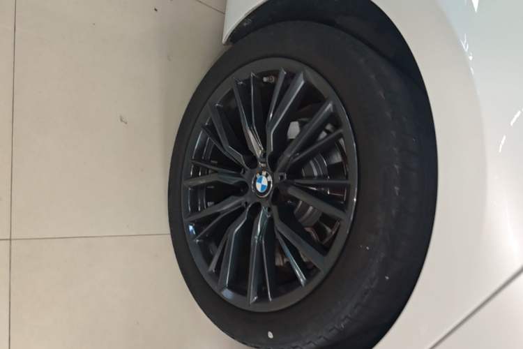 Used BMW 3 Series 2020 Facelifted 325Li M Sport Night Edition Package Right Rear Wheel Hub