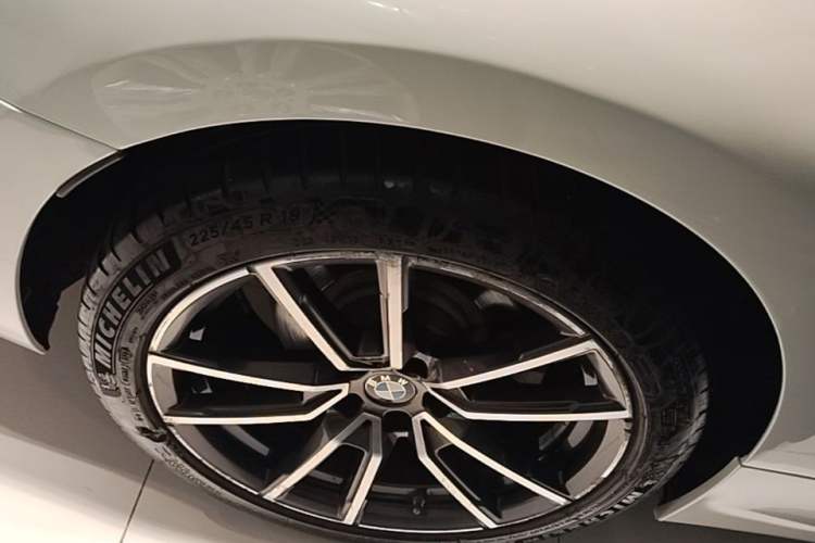 Used BMW 3 Series 2020 320Li M Sport Package Right Rear Wheel Hub