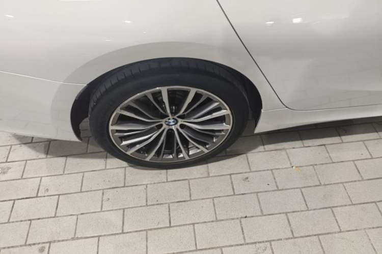 Used BMW 3 Series 2020 325Li First Edition Right Rear Wheel Hub