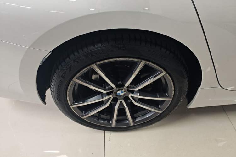 Used BMW 3 Series 2020 Restyled 325Li M Sport Package Right Rear Wheel Hub