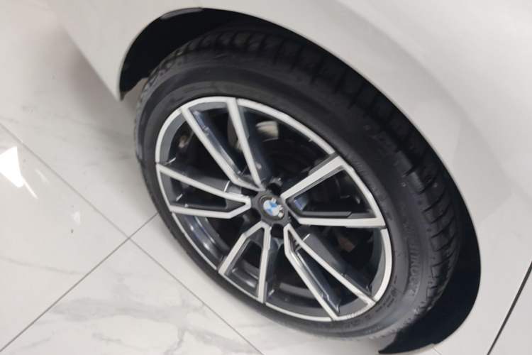 Used BMW 3 Series 2020 Restyled 325Li M Sport Package Right Rear Wheel Hub