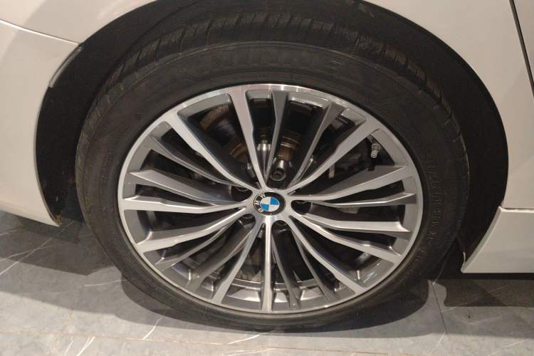 Used BMW 3 Series 2020 325Li First Edition Right Rear Wheel Hub
