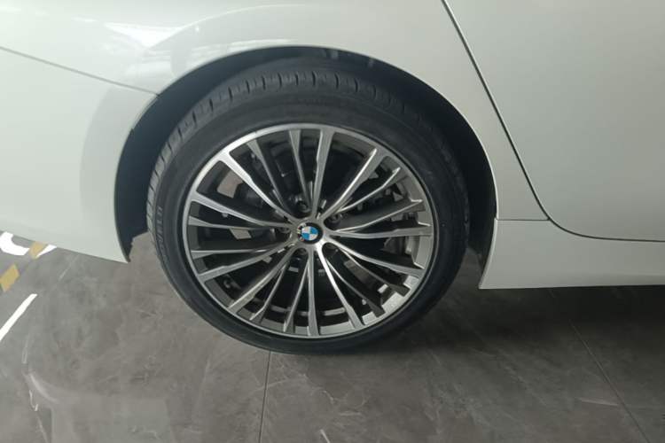 Used BMW 3 Series 2020 325Li First Edition Right Rear Wheel Hub