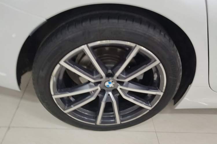 Used BMW 3 Series 2020 Restyled 325Li M Sport Package Right Rear Wheel Hub