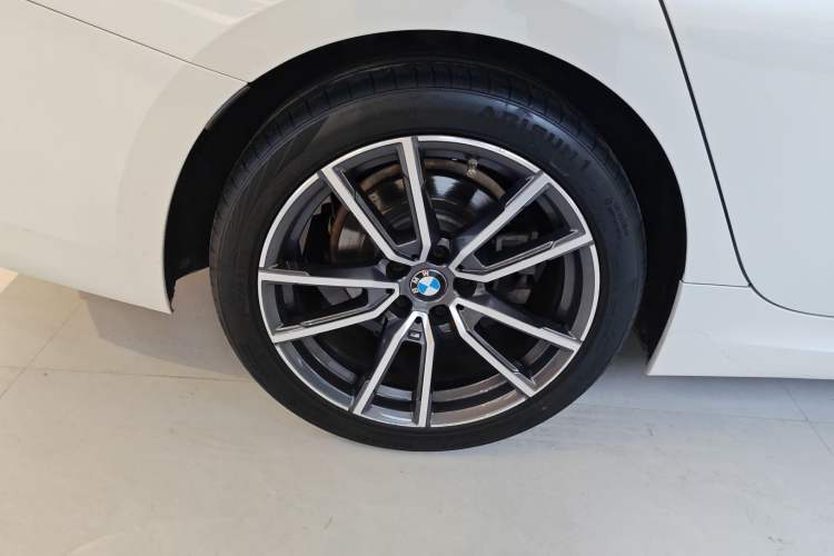 Used BMW 3 Series 2020 320Li M Sport Package Right Rear Wheel Hub