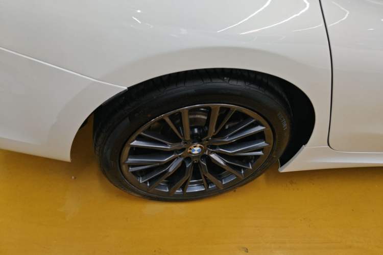 Used BMW 3 Series 2020 325Li M Sport Night Edition Package Right Rear Wheel Hub