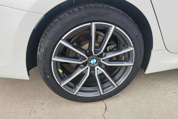 Used BMW 3 Series 2020 Restyled 325Li M Sport Package Right Rear Wheel Hub