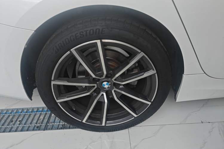 Used BMW 3 Series 2020 325Li M Sport Package Right Rear Wheel Hub