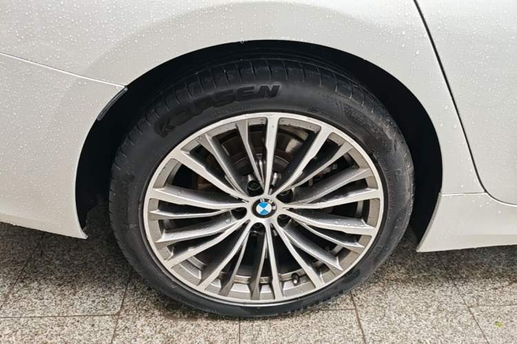 Used BMW 3 Series 2020 325Li First Edition Right Rear Wheel Hub