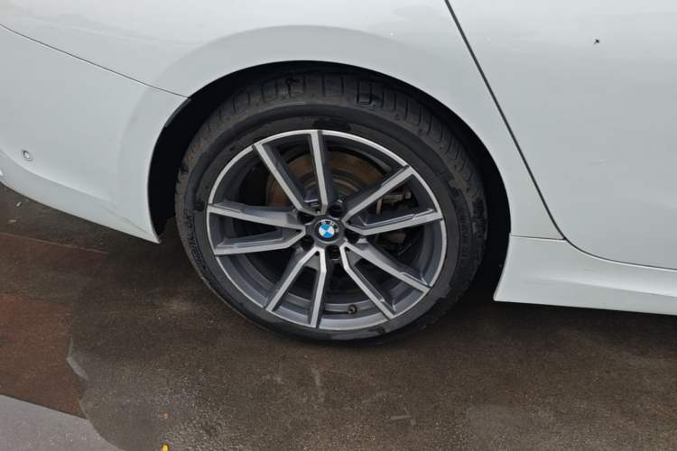 Used BMW 3 Series 2020 Restyled 325Li M Sport Package Right Rear Wheel Hub