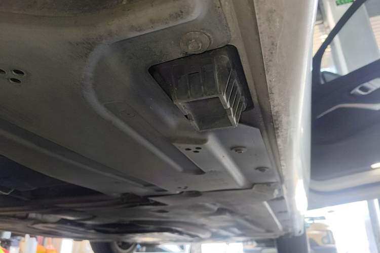 Used BMW 3 Series 2020 Facelifted 325i M Sport Package Right Side Sill