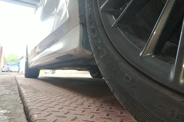 Used BMW 3 Series 2020 Facelifted 325Li M Sport Night Edition Package Right Side Sill