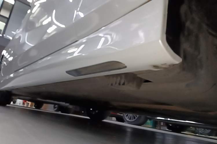 Used BMW 3 Series 2020 Restyled 325Li M Sport Package Right Side Sill